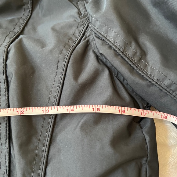 Snobbish 2000’s style parka EUC *size S - Picture 7 of 10